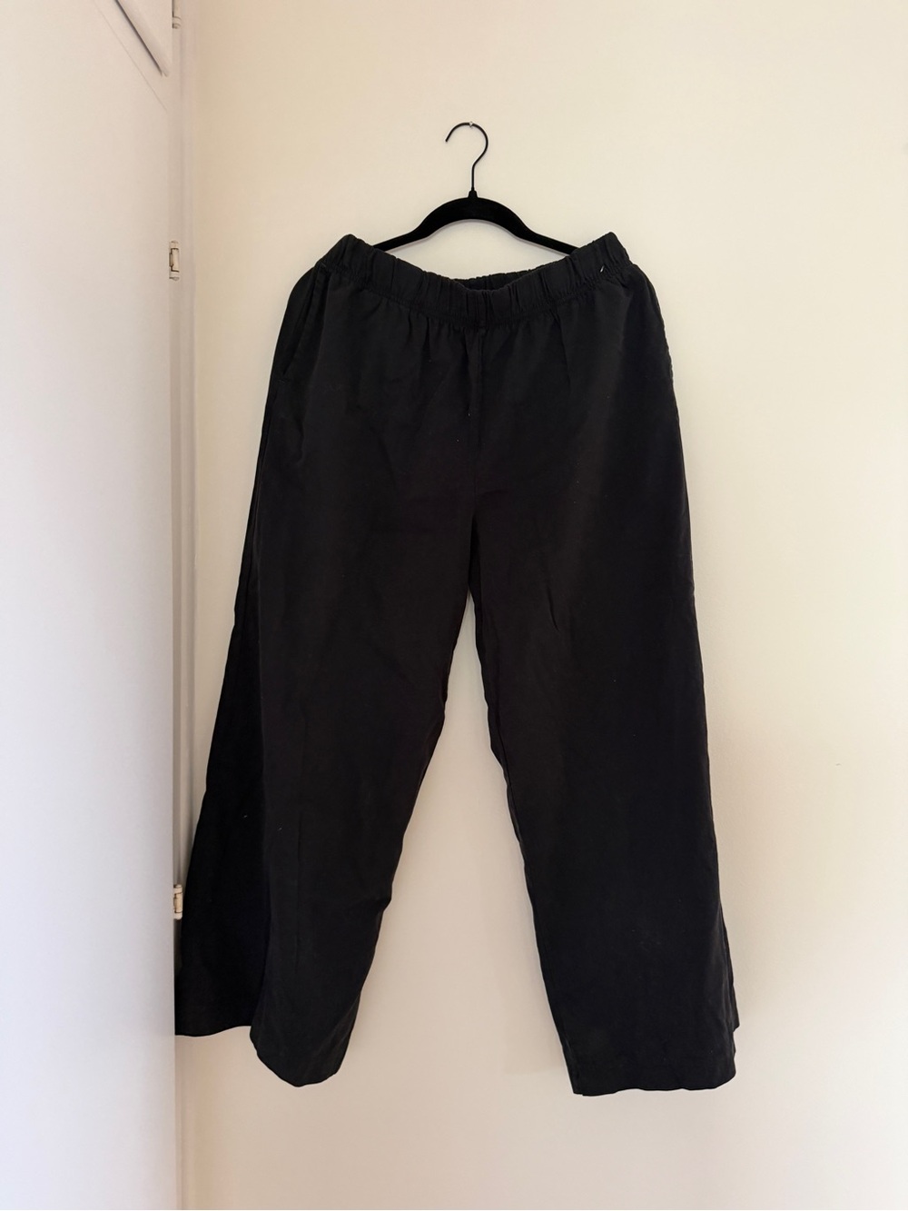 Los Angeles Apparel Black Cropped Elastic Waist Pants